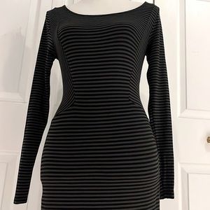 10. NEVER WORN, PHILOSOPHY FITTED MAXI DRESS, SIZE 6, STRIPED PATTERN